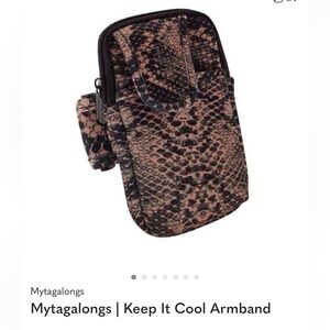 NWOT MY Tagalongs Pink Snakeprint Armband Pouch
